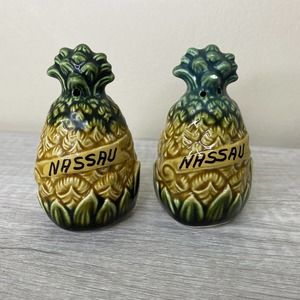 MCM Souvenir Nassau Pineapple Salt & Pepper Shakers Made Japan Vtg Decor Kitschy